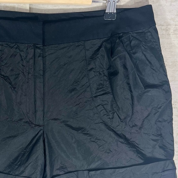 J. CREW 100% Silk Black Shorts Cuffed Hem Size 8 Old Money Quiet Luxury Natural - Picture 3 of 8
